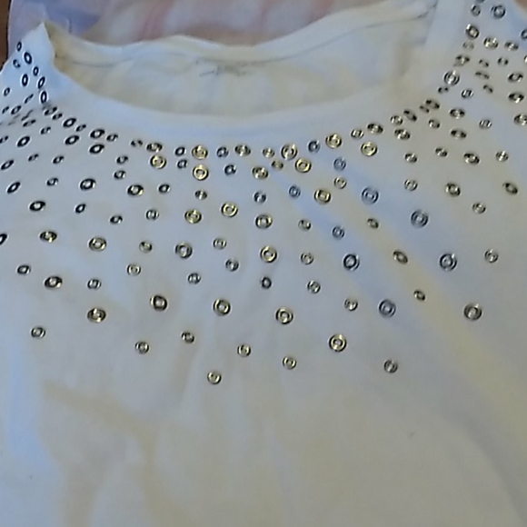 Shirt - Picture 2 of 3